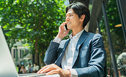 テレワークにも対応できる電話環境を整備
                  Microsoft Teamsを用いた外線での発着信を実現